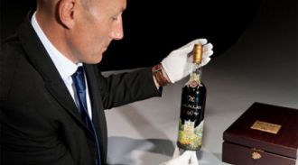 На аукционе Christie’s продали бутылку виски за рекордную цену
