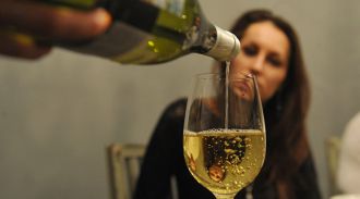 В Госдуму внесли проект об информировании о вреде употребления алкоголя