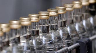 Дело против продававших поддельный алкоголь в Подмосковье направили в суд